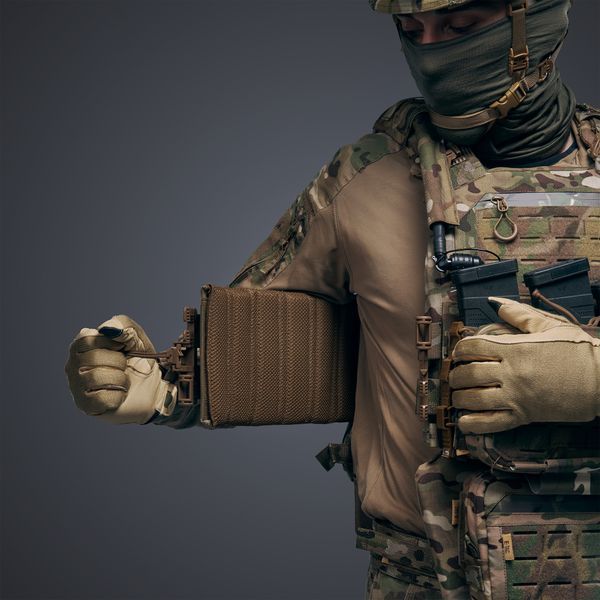 Модульный штурмовой комплект E-tac &laquo;Assault Kit&raquo; (Плитоноска + плакард + защита поясницы и паха + гидратор), М 1 кл Assault_Kit6_М_1 фото
